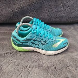 Women’s Brooks Cadence 5 running shoes
